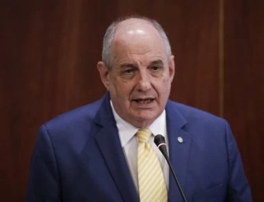 Τέρενς Κουίκ για συνεργασία με ΣΥΡΙΖΑ: «Ποτέ μη λες ποτέ...»